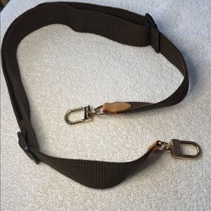 Authentic LOUIS VUITTON Adjustable Crossbody/Shoulder Strap Brown Canvas